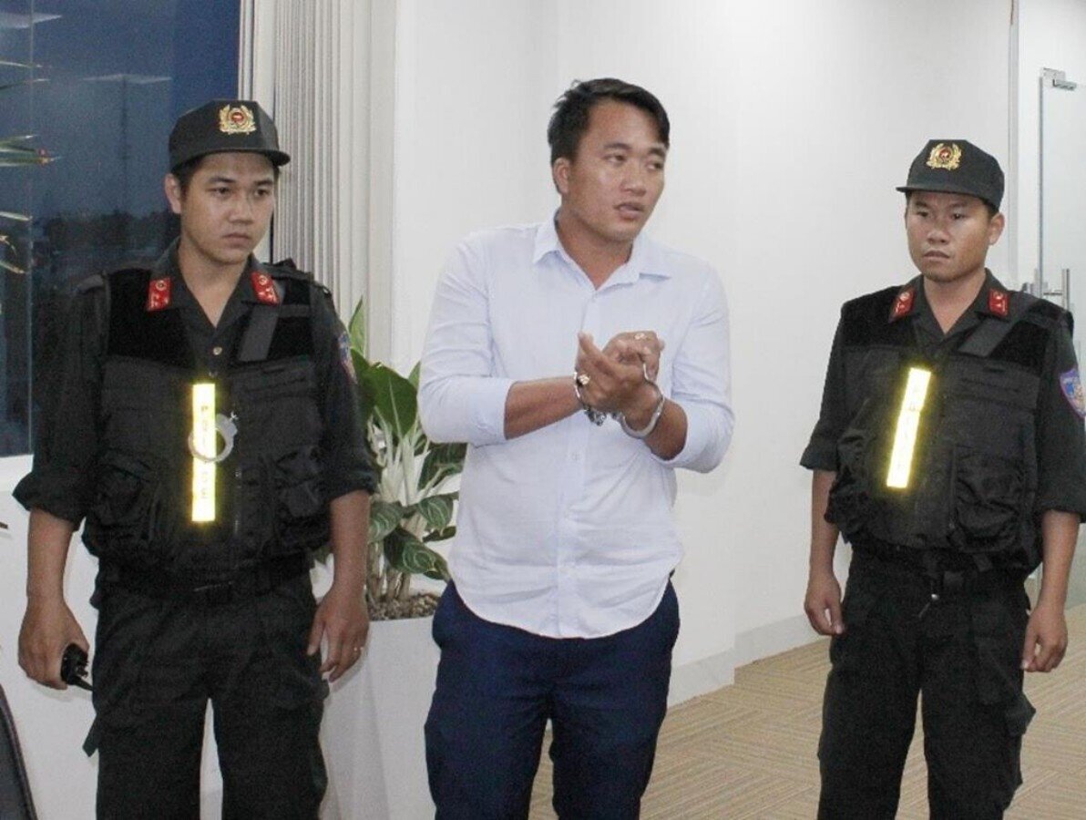 Lực lượng chức năng bắt giữ Nguyễn Văn An. (Công an Đồng Nai)