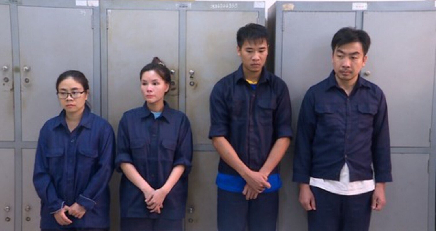 Công an TP.HCM bắt giữ 4 cán bộ hải quan ở Bình Phước vì nhận hối lộ 500 triệu đồng. (Ảnh: Công an cung cấp)