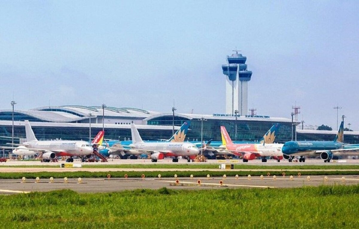 Hàng không đã mở bán vé máy bay Tết Nguyên đán Giáp Thìn 2024 (Ảnh minh hoạ).