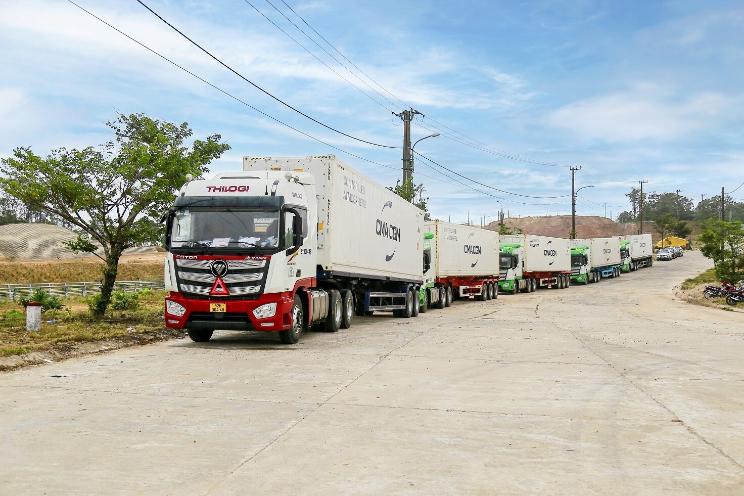 THILOGI vận chuyển trái cây từ nông trường Lào qua cửa khẩu quốc tế Nam Giang, Quảng Nam.