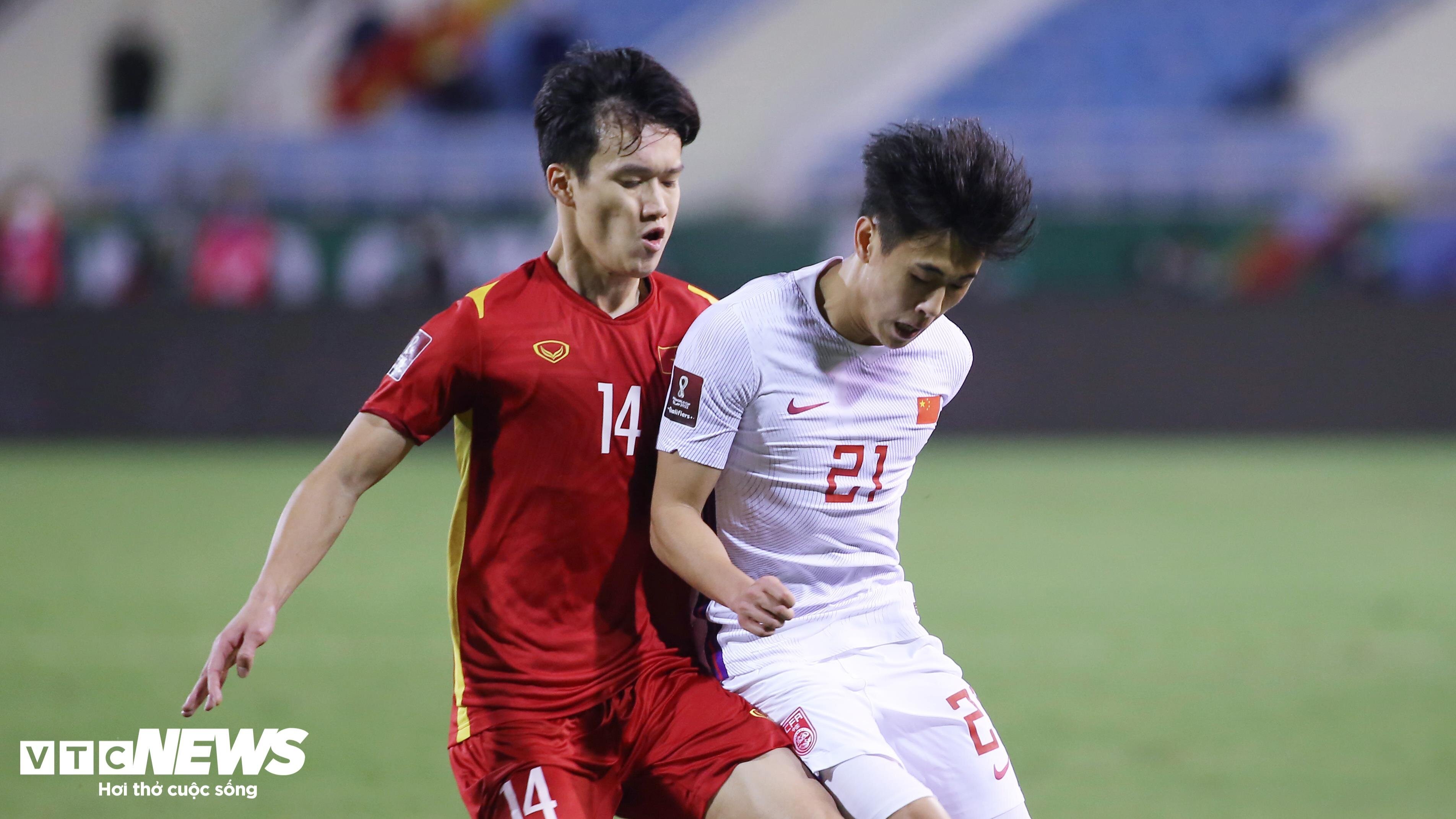 Đội tuyển Việt Nam đấu giao hữu với Trung Quốc.