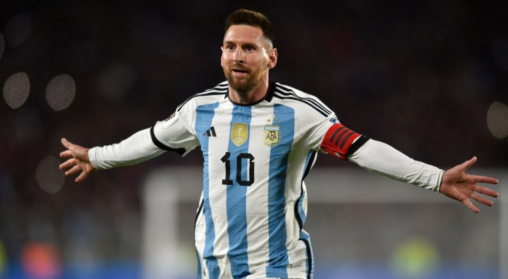 Messi trở lại đội hình đội tuyển Argentina trong trận gặp Paraguay.
