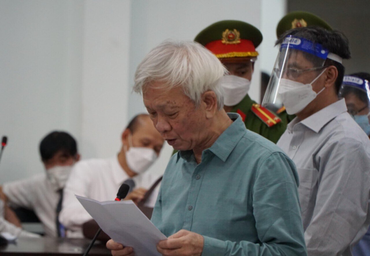Ông Nguyễn Chiến Thắng tại phiên tòa sai phạm về quản lý đất đai tháng 4/2022