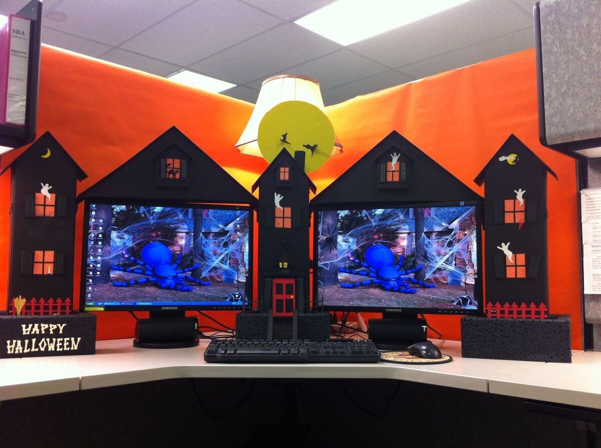 Trang trí văn phòng mùa Halloween. (Ảnh: Homedit)