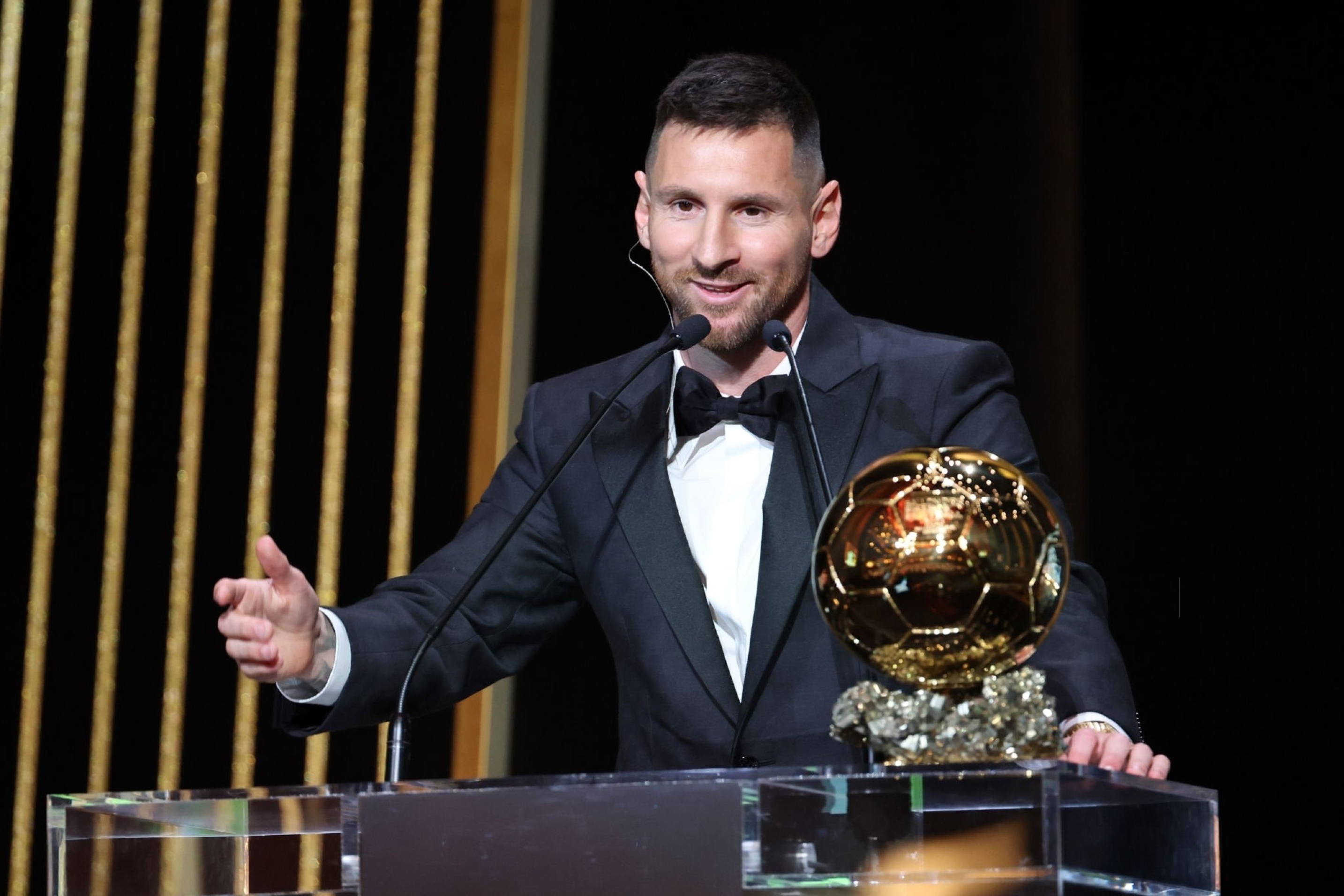 Messi 36 tuổi giành Quả bóng vàng thứ 8 trong sự nghiệp. (Ảnh: Getty Images)