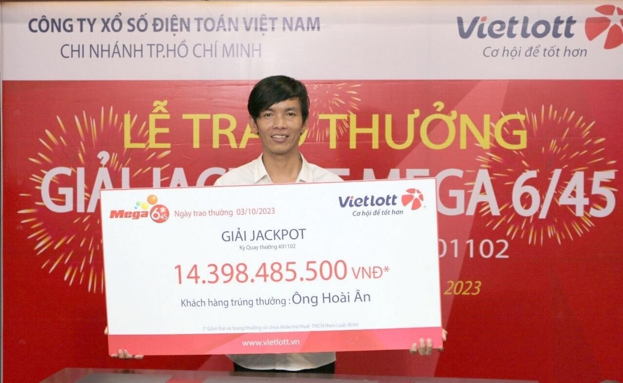 Anh Nguyễn Hoài Ân trúng gần 14,4 tỷ đồng và không đeo mặt nạ. (Ảnh: Đ.V)