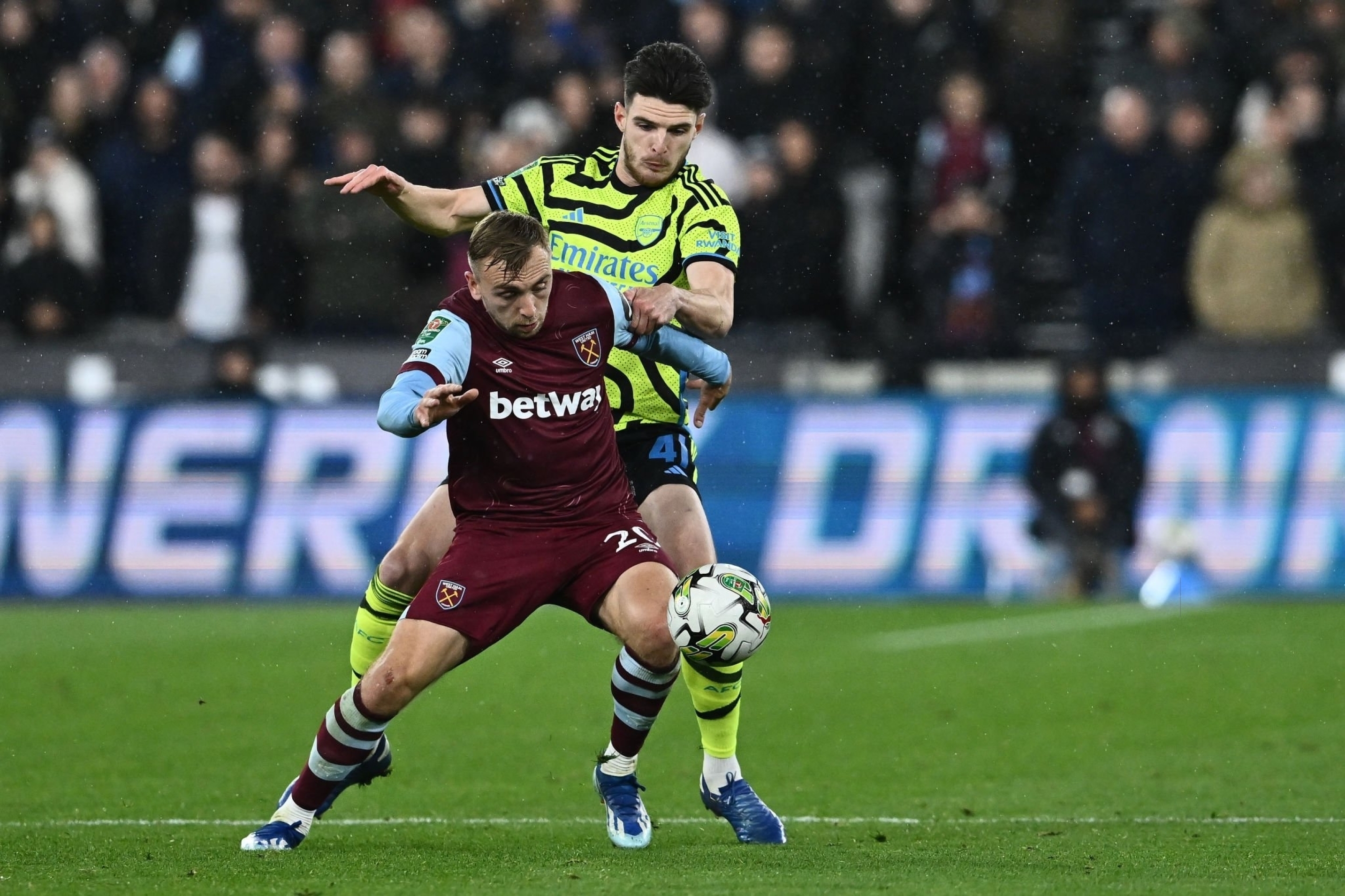 Arsenal thua West Ham 1-3 trên sân khách. (Ảnh: Getty Images)