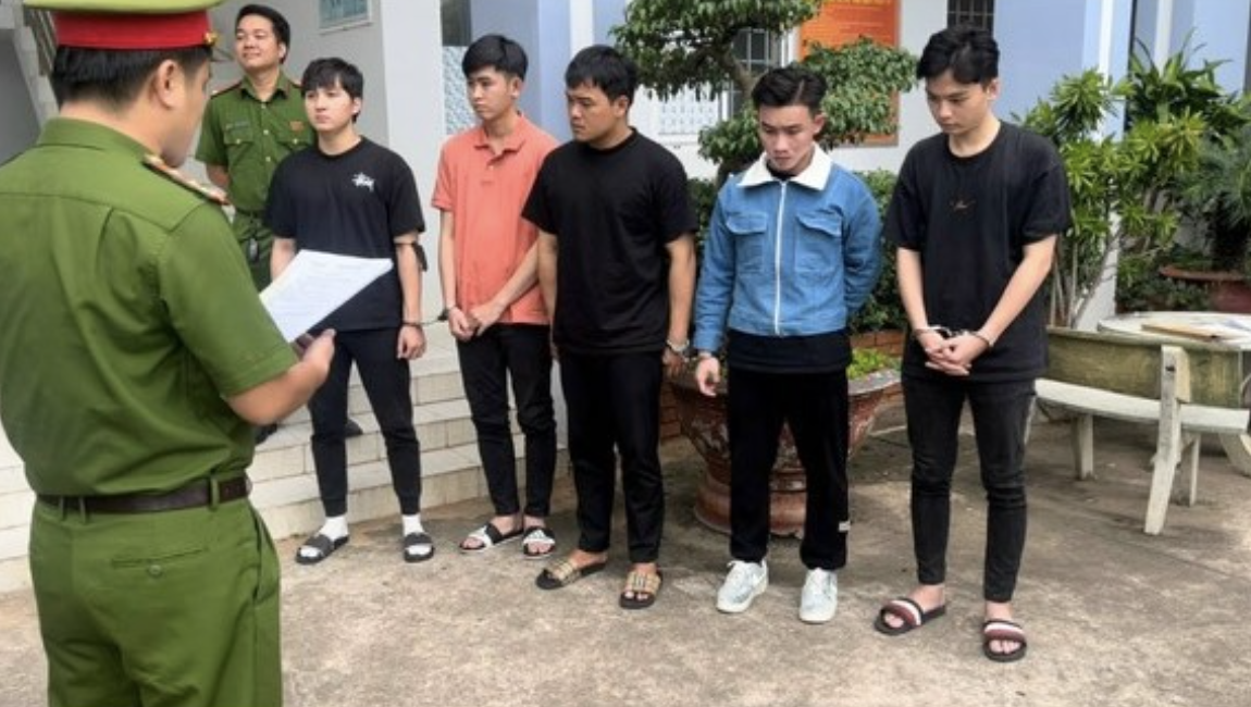 Cơ quan CSĐT Công an TP Vũng Tàu bắt giam nhóm thanh niên về hành vi 