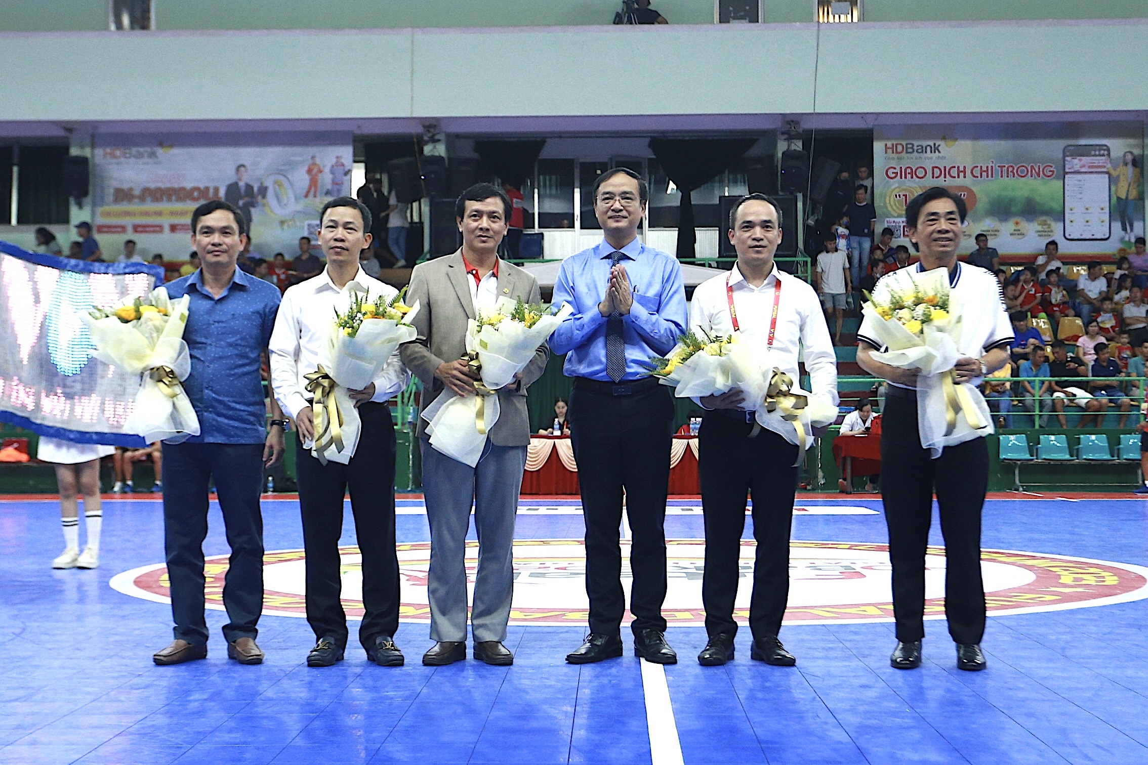 Lễ khai mạc Giải futsal HDBank cúp Quốc gia 2023 được tổ chức tại nhà thi đấu Lãnh Binh Thăng TP.HCM.