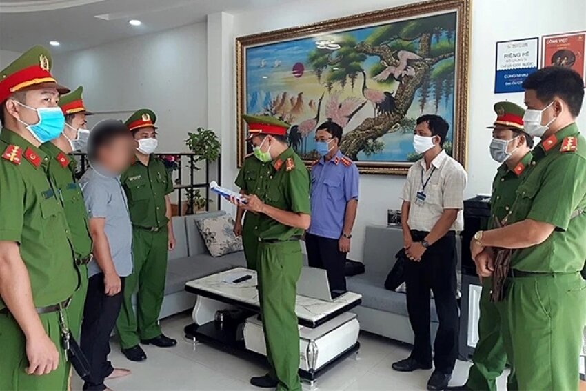 Một Giám đốc công ty bất động sản tại Bình Thuận bị bắt về hành vi lập dự án ma để lừa đảo chiếm đoạt tài sản. (Ảnh: Công an tỉnh Bình Thuận)