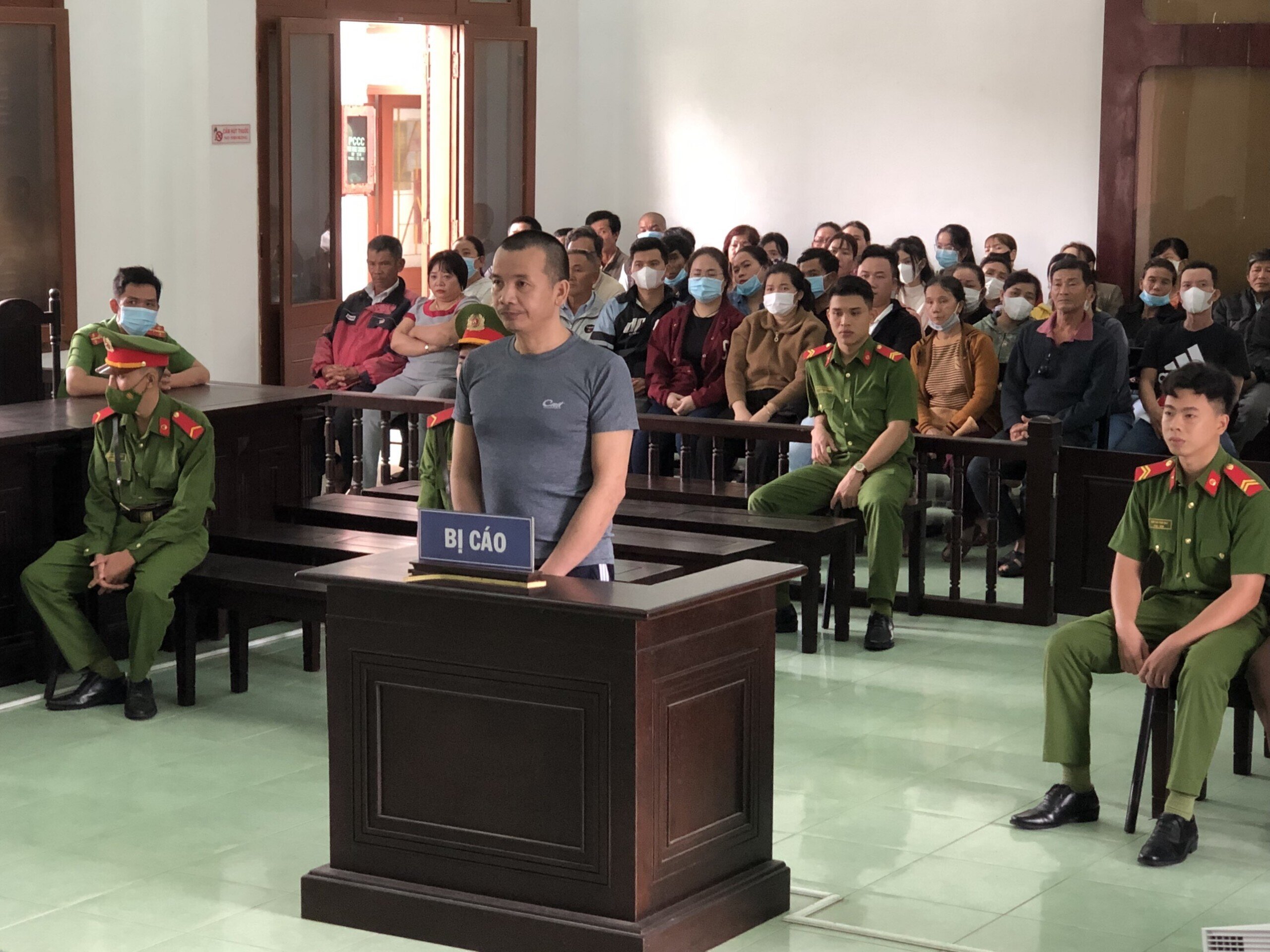 Nguyễn Văn Thân tại tòa.