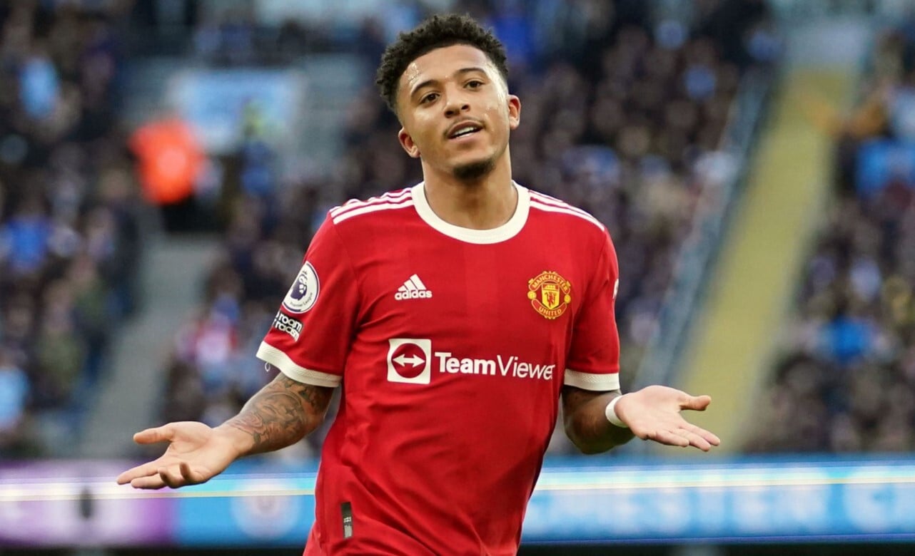 Jadon Sancho (Dortmund sang Man Utd - 85 triệu euro): Sancho tỏa sáng ở Dortmund nhưng ngay lập tức cho thấy điểm yếu về thể lực khi sang Ngoại Hạng Anh. Thời gian gần đây, cầu thủ trưởng thành từ lò đào tạo của Man City còn bị kỷ luật nội bộ và công khai chống đối HLV Erik ten Hag.