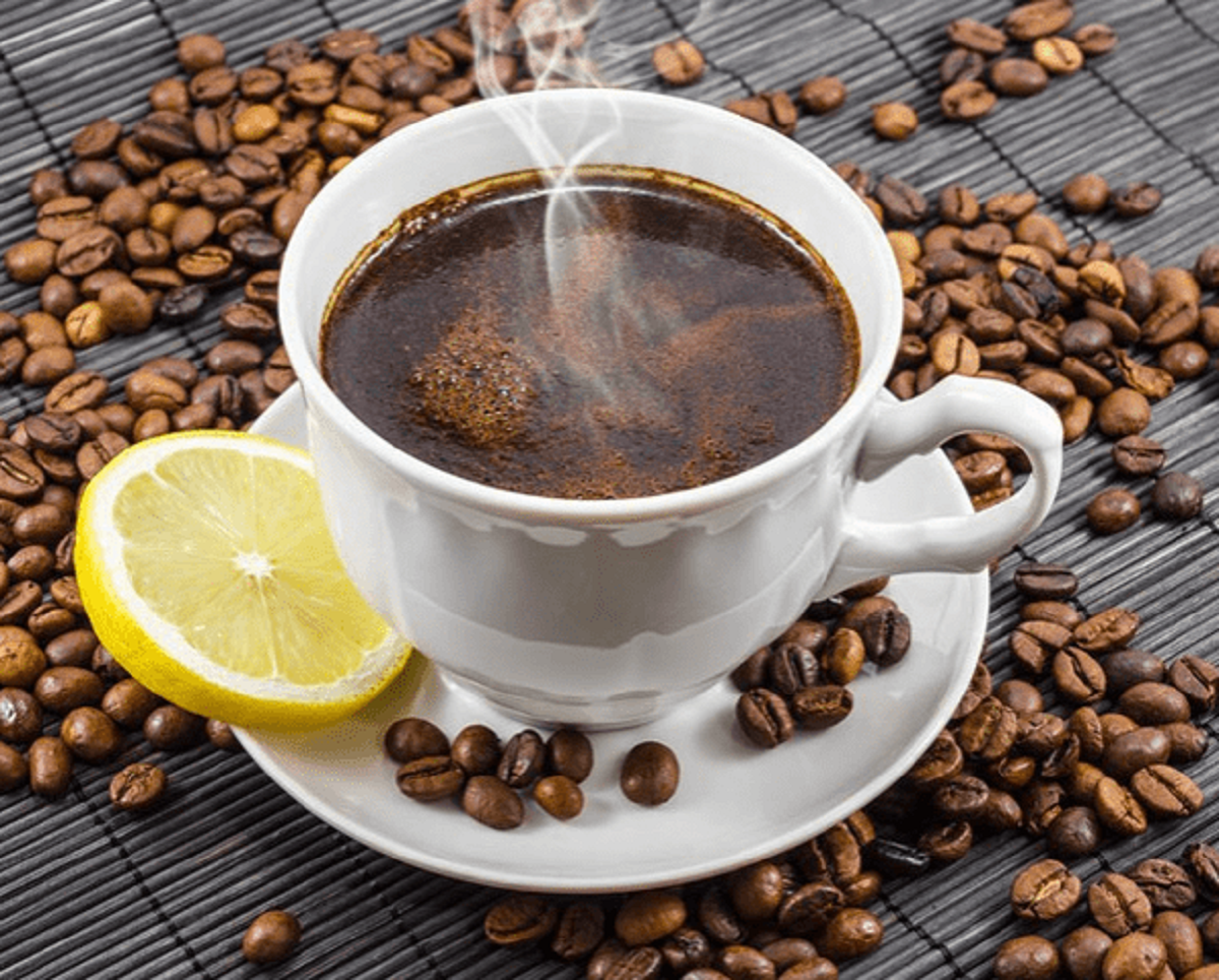 Uống cà phê thường xuyên liệu có làm đen da?