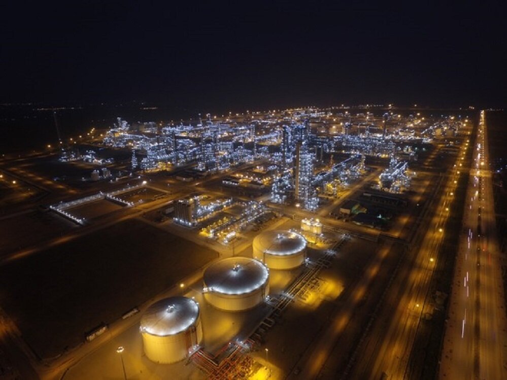 Theo Bộ Công Thương, hiện việc dự trữ xăng dầu quốc gia được giao cho 4 doanh nghiệp thực hiện với lượng dự trữ tương đương 7 ngày.