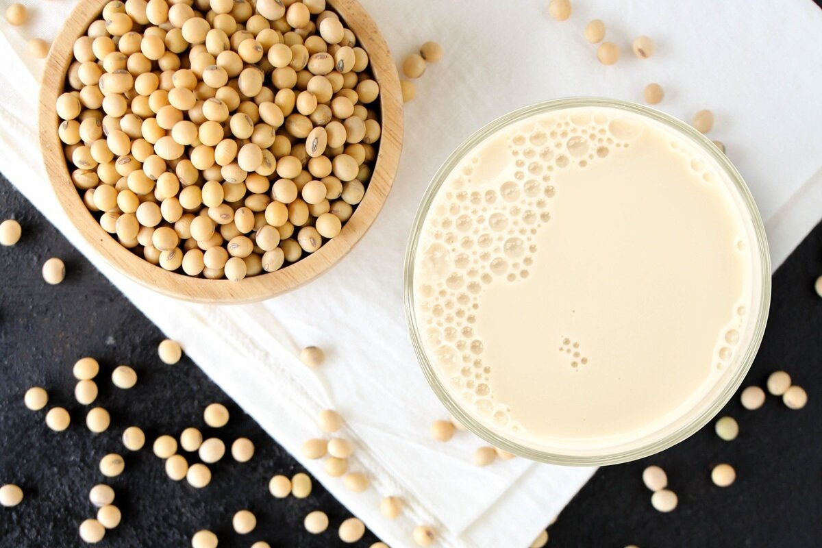 Sữa đậu nành có hàm lượng protein cao. Protein trong sữa đậu nành cực tốt cho sức khỏe. (Ảnh: Godairyfree)