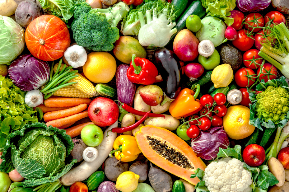 Các loại rau củ và trái cây là những thực phẩm nhiều chất dinh dưỡng lại bổ sung vitamin và các khoáng chất khác. (Ảnh: Pinterest)