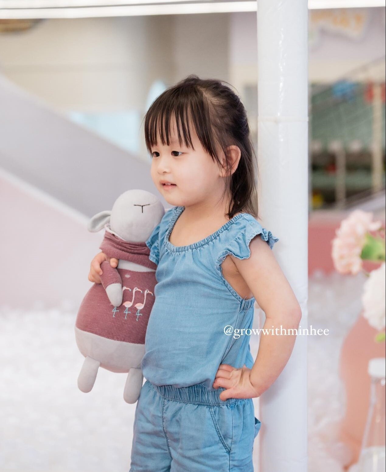 Những em bé siêu dễ thương nổi như cồn trên mạng xã hội Việt năm 2023 - 7