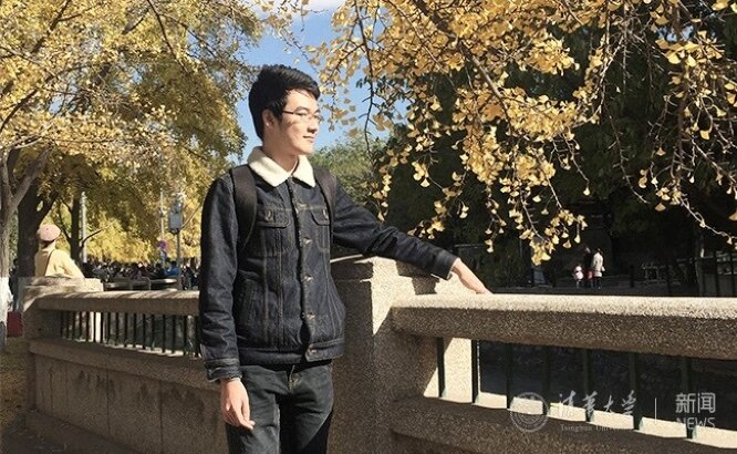 16 tuổi, Mạnh Tử Lập đỗ vào Đại học Thanh Hoa, quá trình học đạt được nhiều thành tích tốt. (Ảnh: Sina)