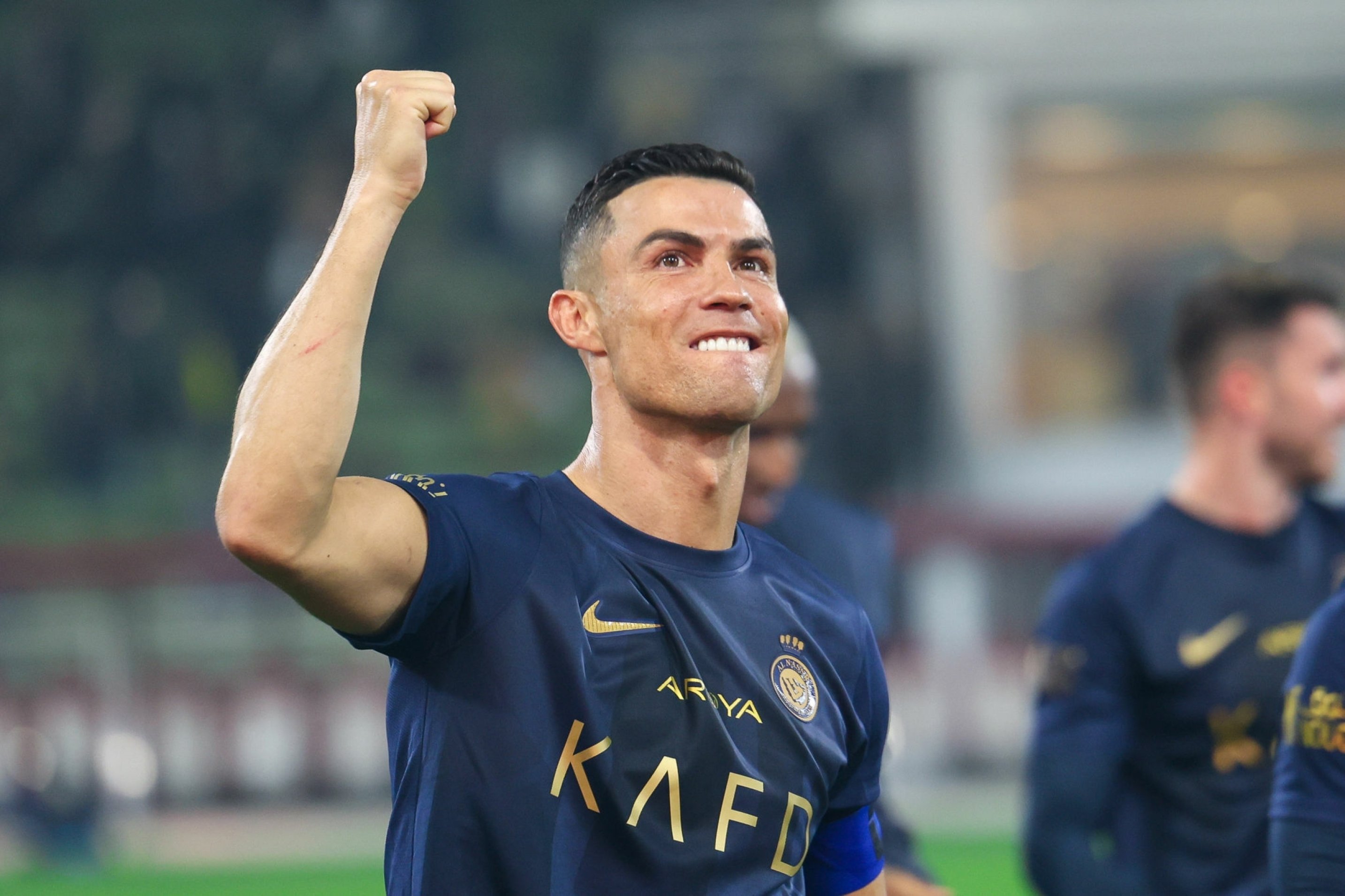 Ronaldo vẫn thi đấu ở tuổi 38.