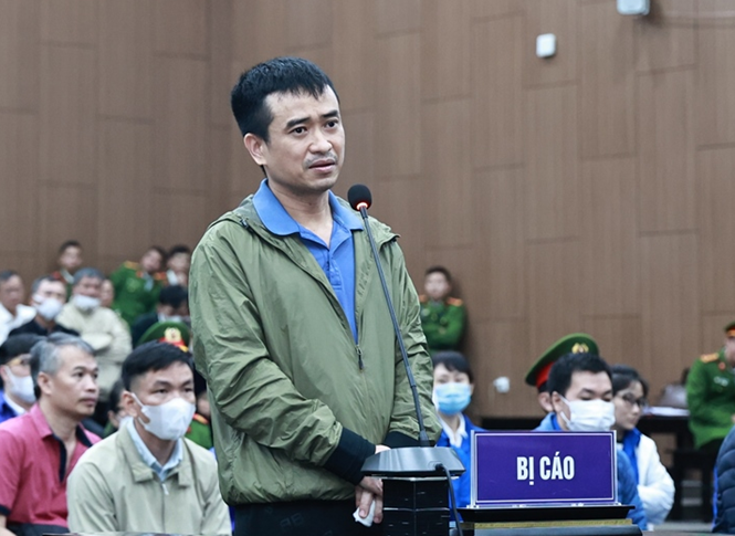 Chủ tịch Công ty Việt Á Phan Quốc Việt bị đề nghị mức án 30 năm tù.