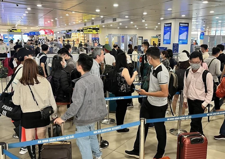 Lượng khách đến sân bay Nội Bài tăng vọt từ hôm qua 5/2. (Ảnh minh họa: Vietnam+)
