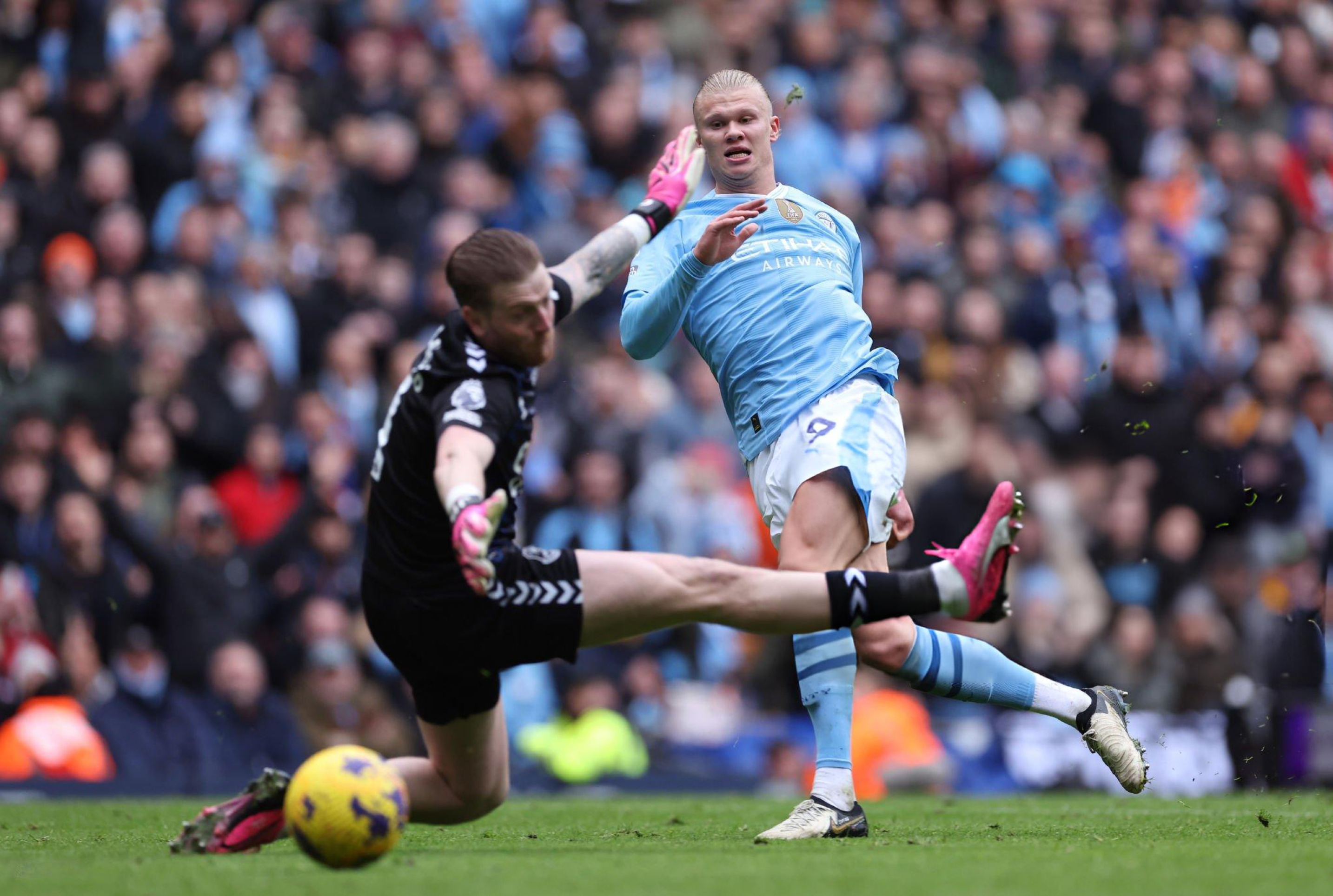 Cú đúp của Haaland giúp Man City đánh bại Everton. (Ảnh: Getty Images)