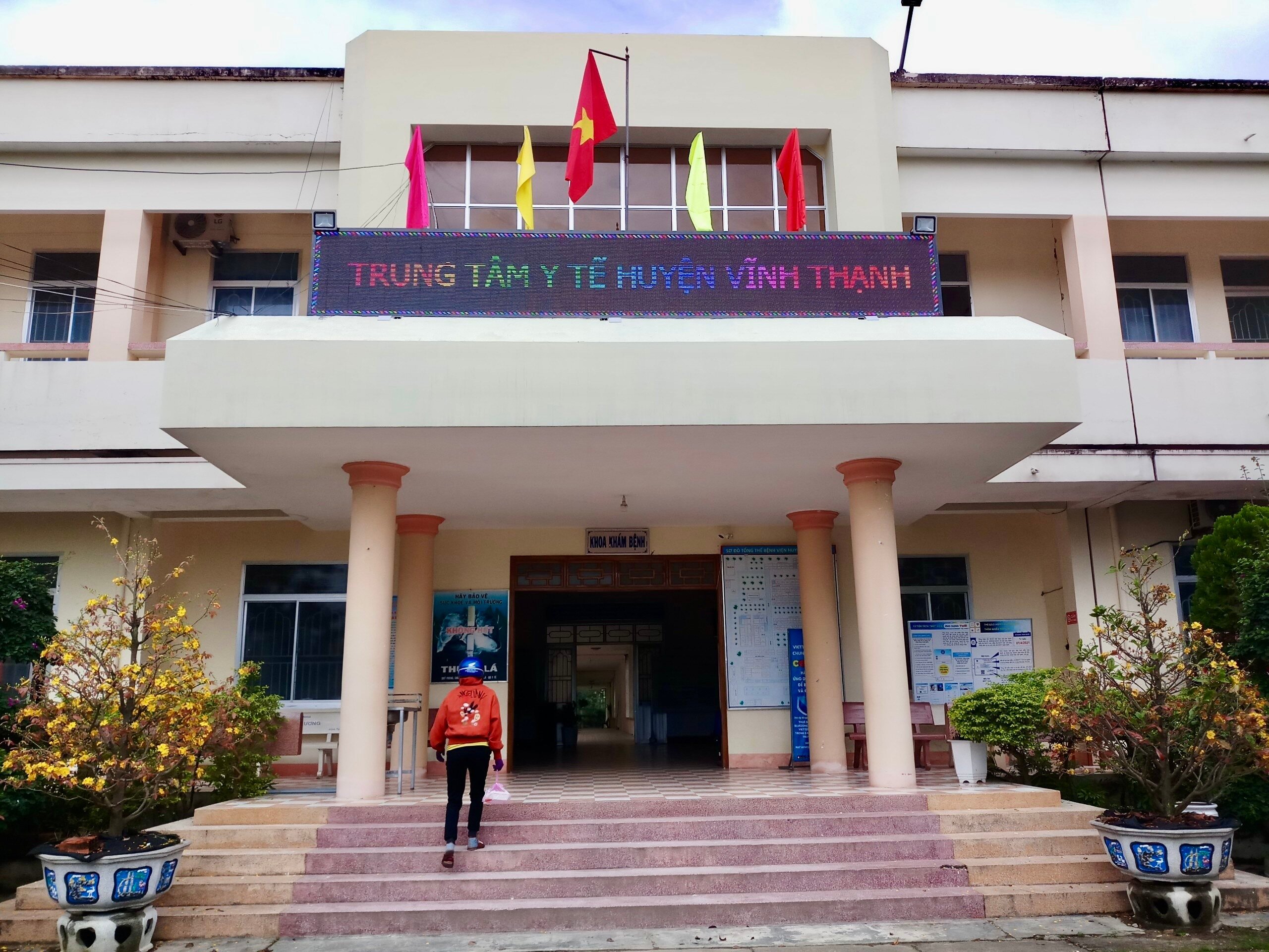 Trung tâm y tế huyện Vĩnh Thạnh (Bình Định), nơi xảy ra vụ việc.