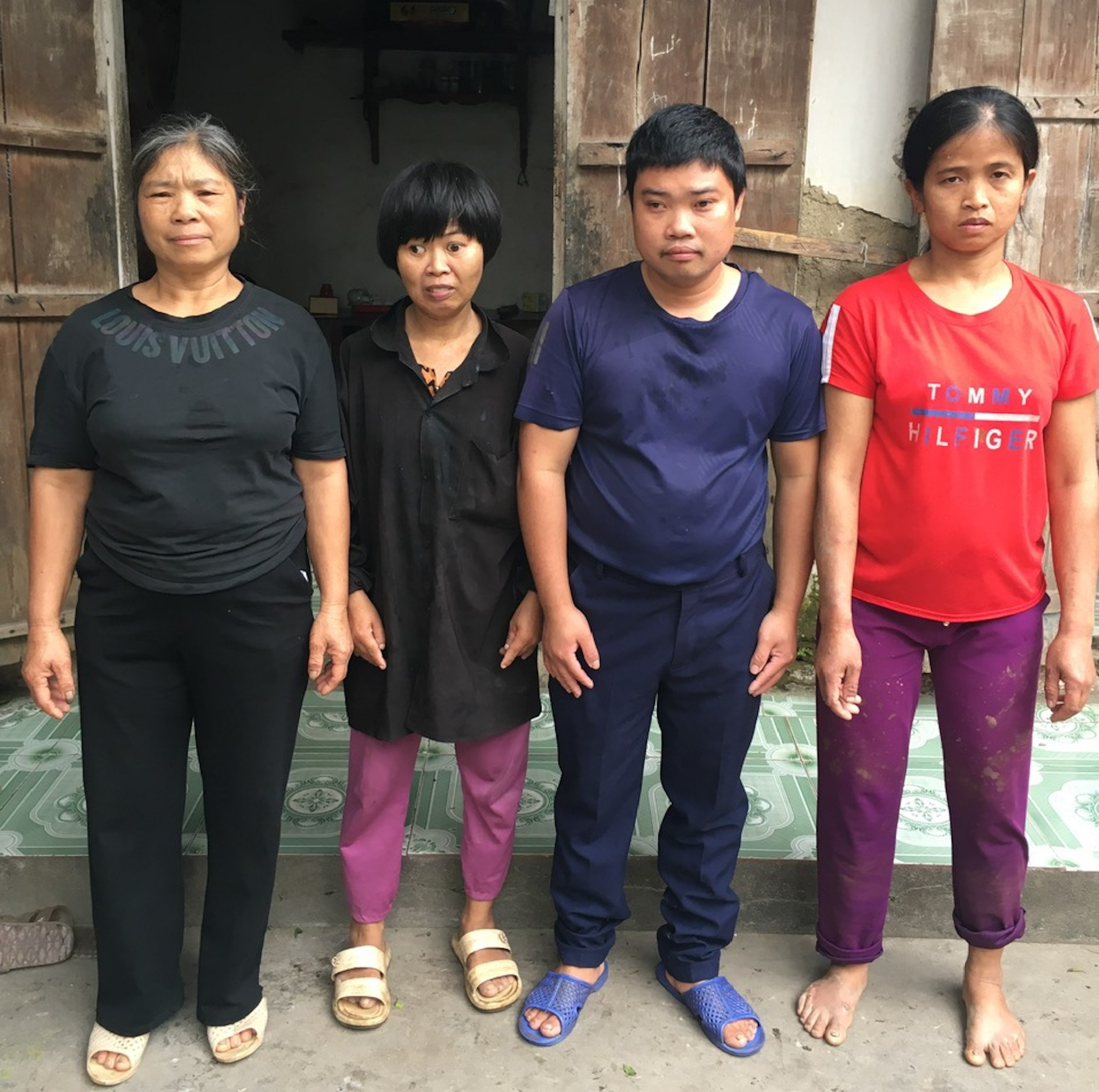 Bà Tư một mình lo cho vợ chồng con trai, em chồng và mẹ già ngoài 80.