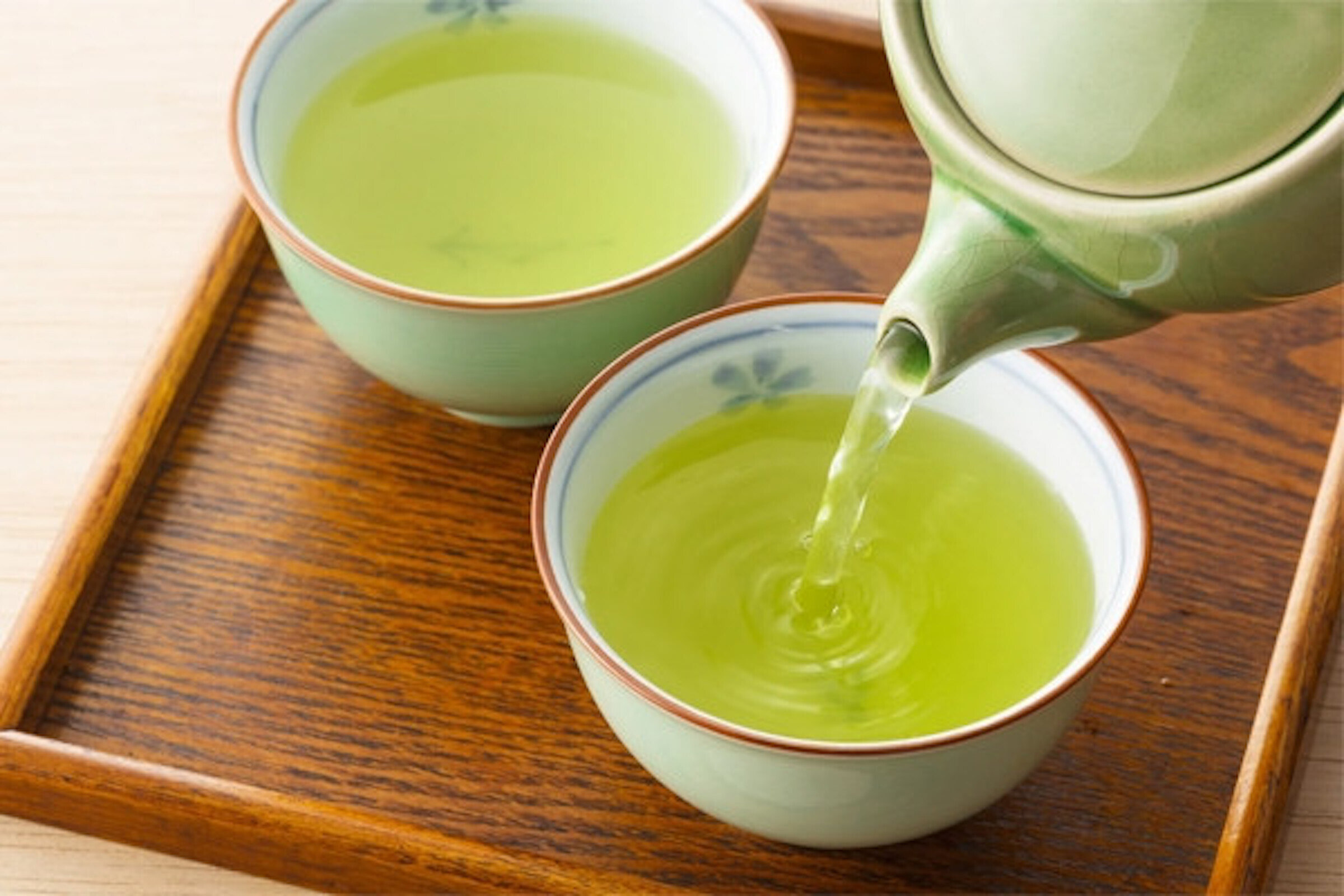 Uống trà xanh liên tục một tuần mỗi sáng giúp cơ thể tăng năng lượng, thúc đẩy trao đổi chất, thư giãn.