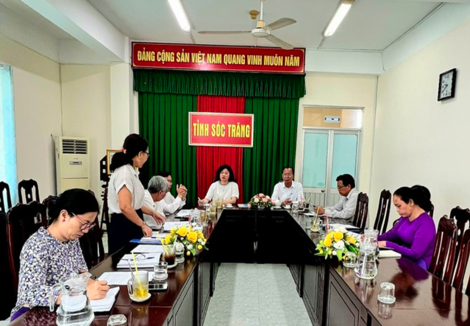 Cục trưởng Cục Phòng, chống tệ nạn xã hội Đàm Thị Minh Thu làm việc với Sở LĐ-TB&XH tỉnh Sóc Trăng và lãnh đạo cơ sở cai nghiện ma tuý tỉnh.