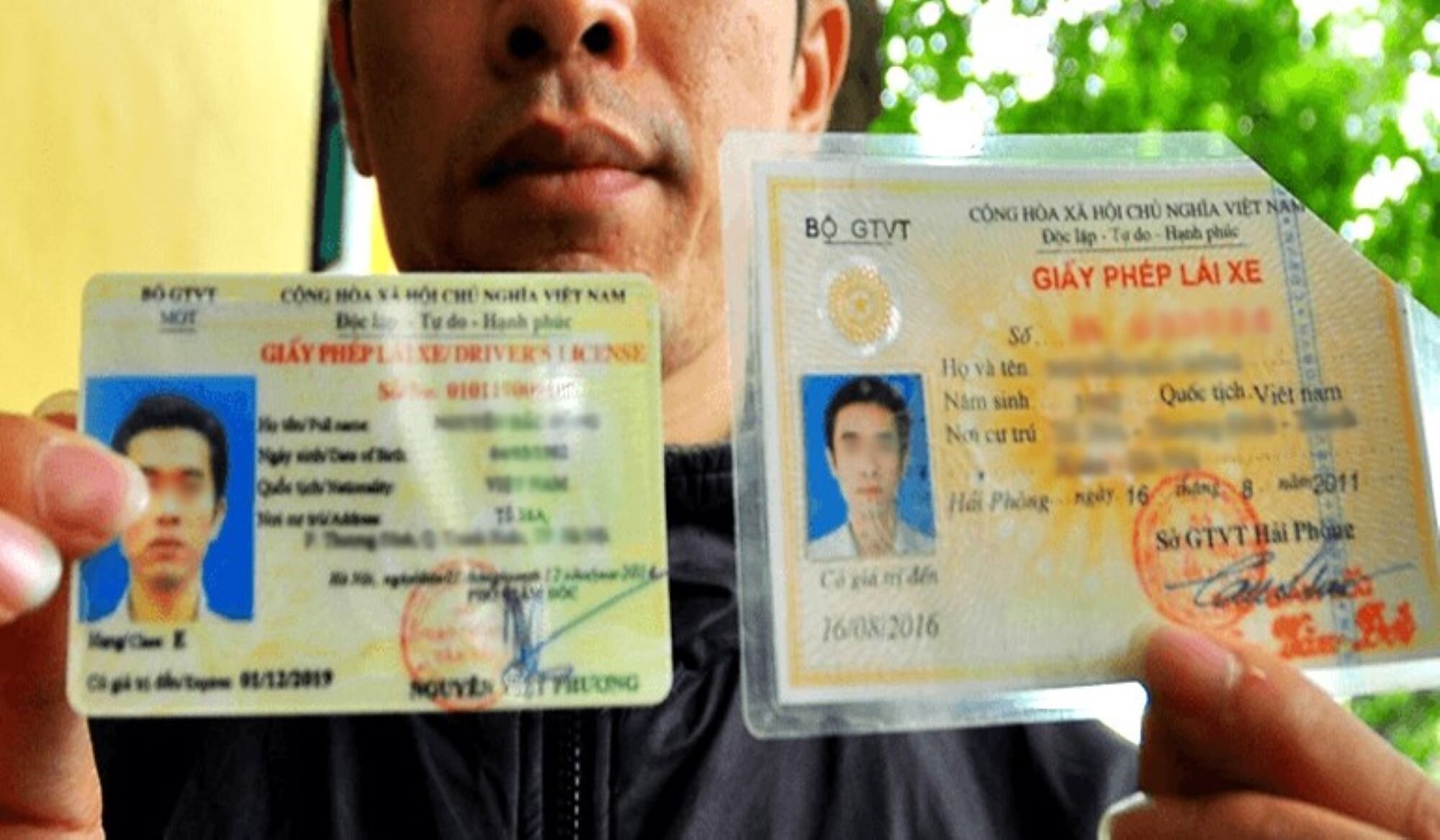 Pháp luật quy định cụ thể đối tượng được chuyển đổi giấy phép lái xe của nước ngoài sang Việt Nam. (Ảnh: D.Đ)