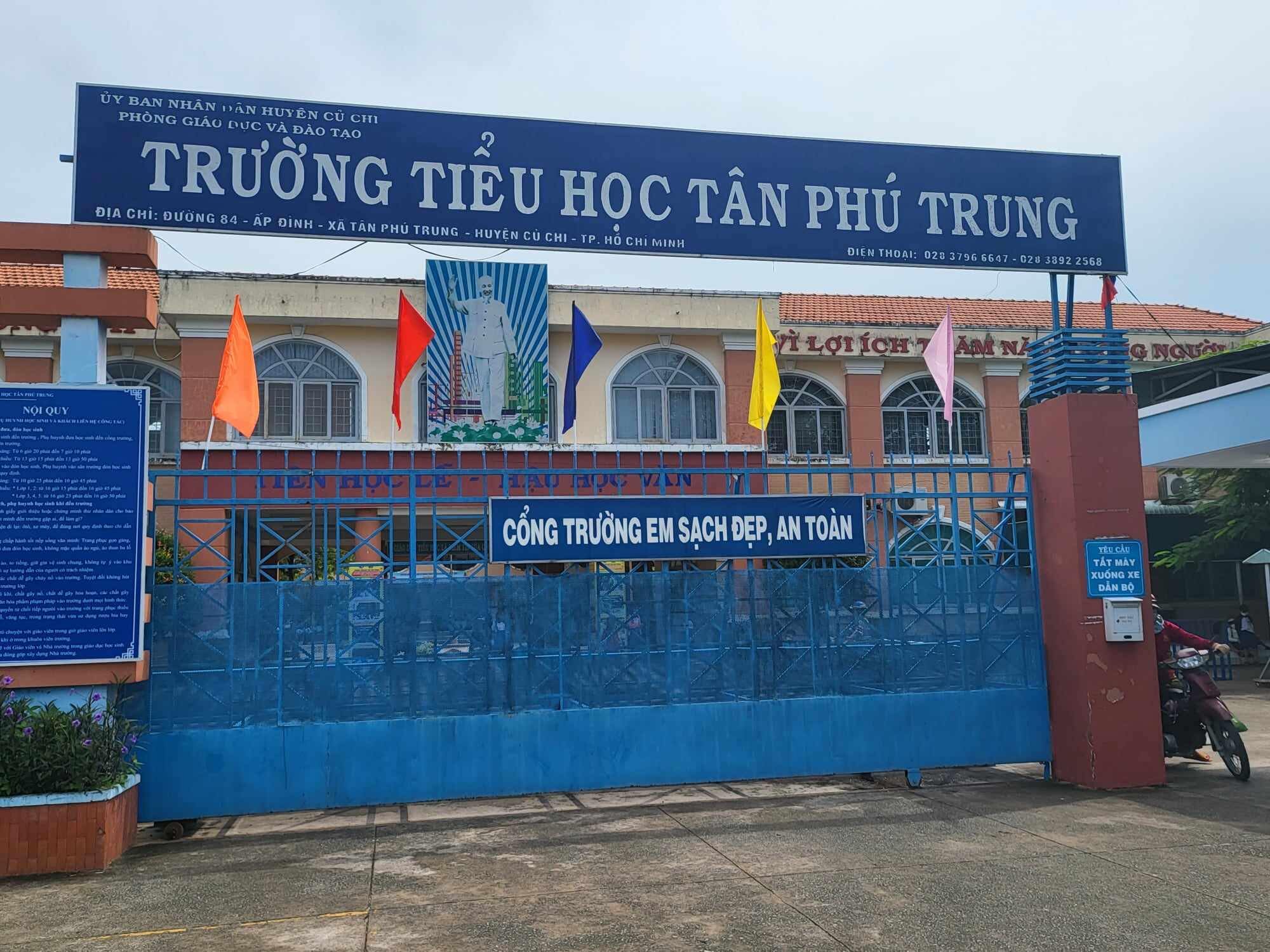 Trường Tiểu học Tân Phú Trung.