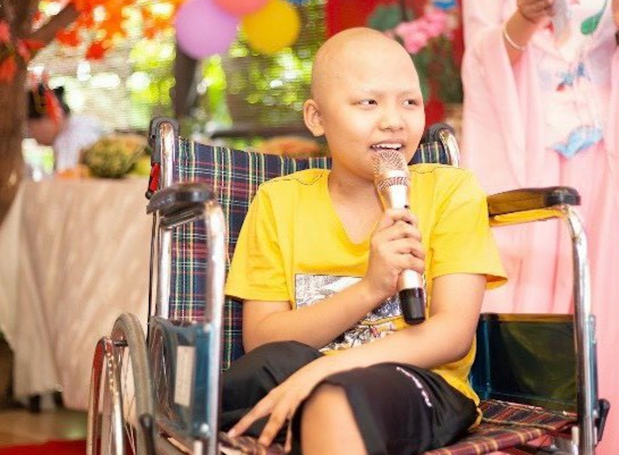 Ước mơ được lắp chân giả của cậu bé ung thư xương - 2