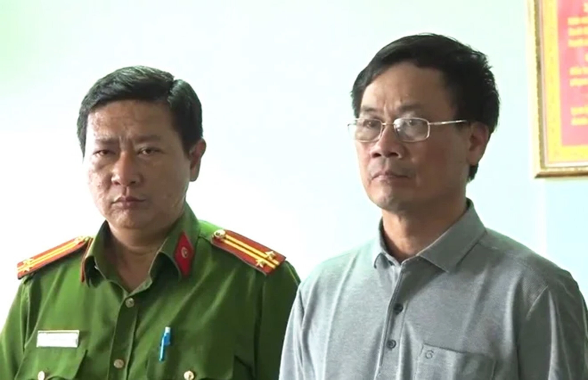 Ông Trần Kỳ Hình (cựu Cục trưởng Cục Đăng kiểm Việt Nam từ tháng 1/2014 - 7/2021) lúc bị bắt. (Ảnh Công an cung cấp)