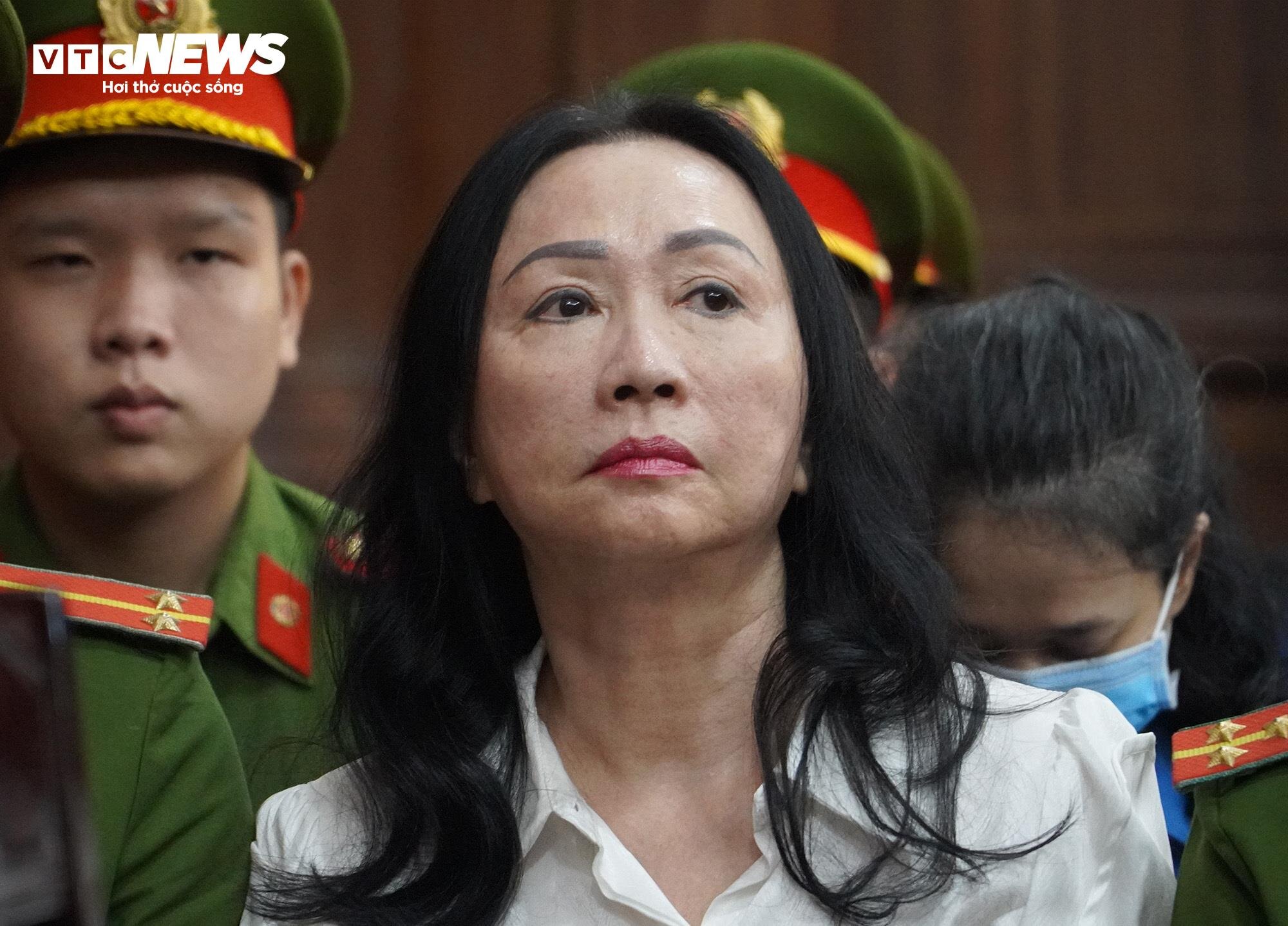 Bị cáo Trương Mỹ Lan tại phiên toà sơ thẩm.