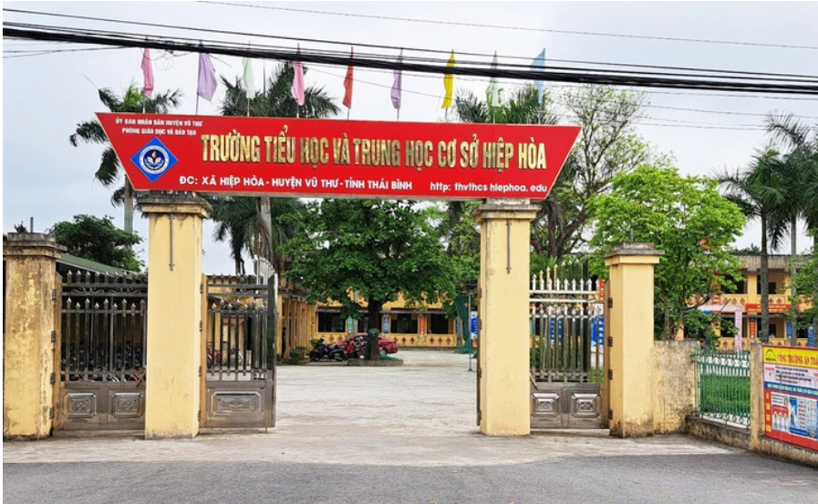 Trường Tiểu học và THCS Hiệp Hòa (Thái Bình).