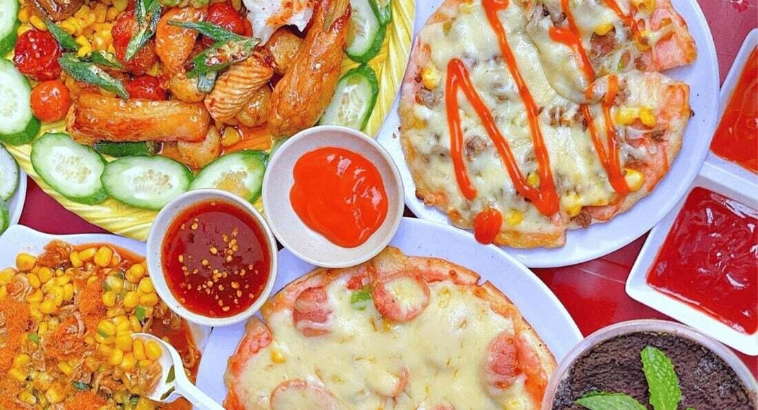 Pizza vỉa hè chắc chắn sẽ là trải nghiệm ăn vặt Quy Nhơn mới mẻ cho du khách.