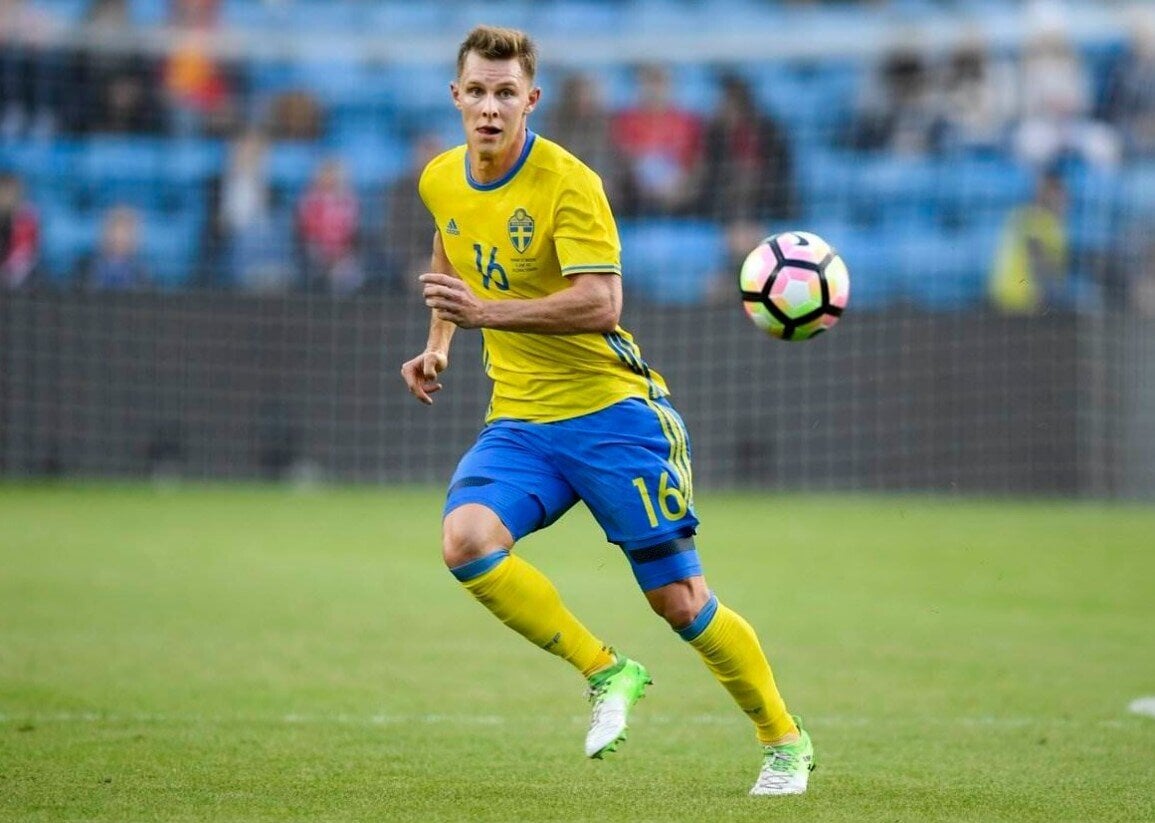 Hậu vệ Emil Krafth (Newcastle, Thụy Điển, 2,5 triệu euro): Krafth cùng đồng đội không thể cạnh tranh với 2 đối thủ mạnh là Bỉ và Áo ở vòng loại.