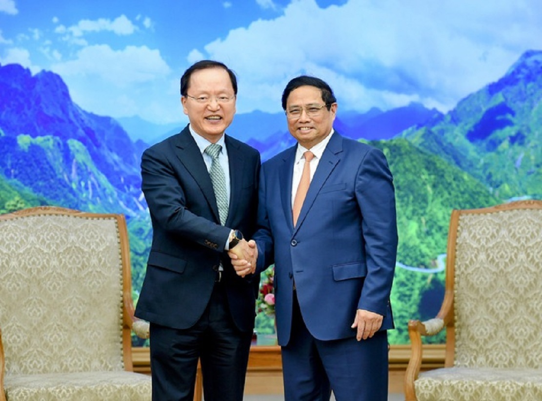 Thủ tướng Phạm Minh Chính tiếp ông Park Hark Kyu, Tổng Giám đốc phụ trách tài chính của tập đoàn Samsung đang thăm, làm việc tại Việt Nam. (Ảnh: VGP/Nhật Bắc)