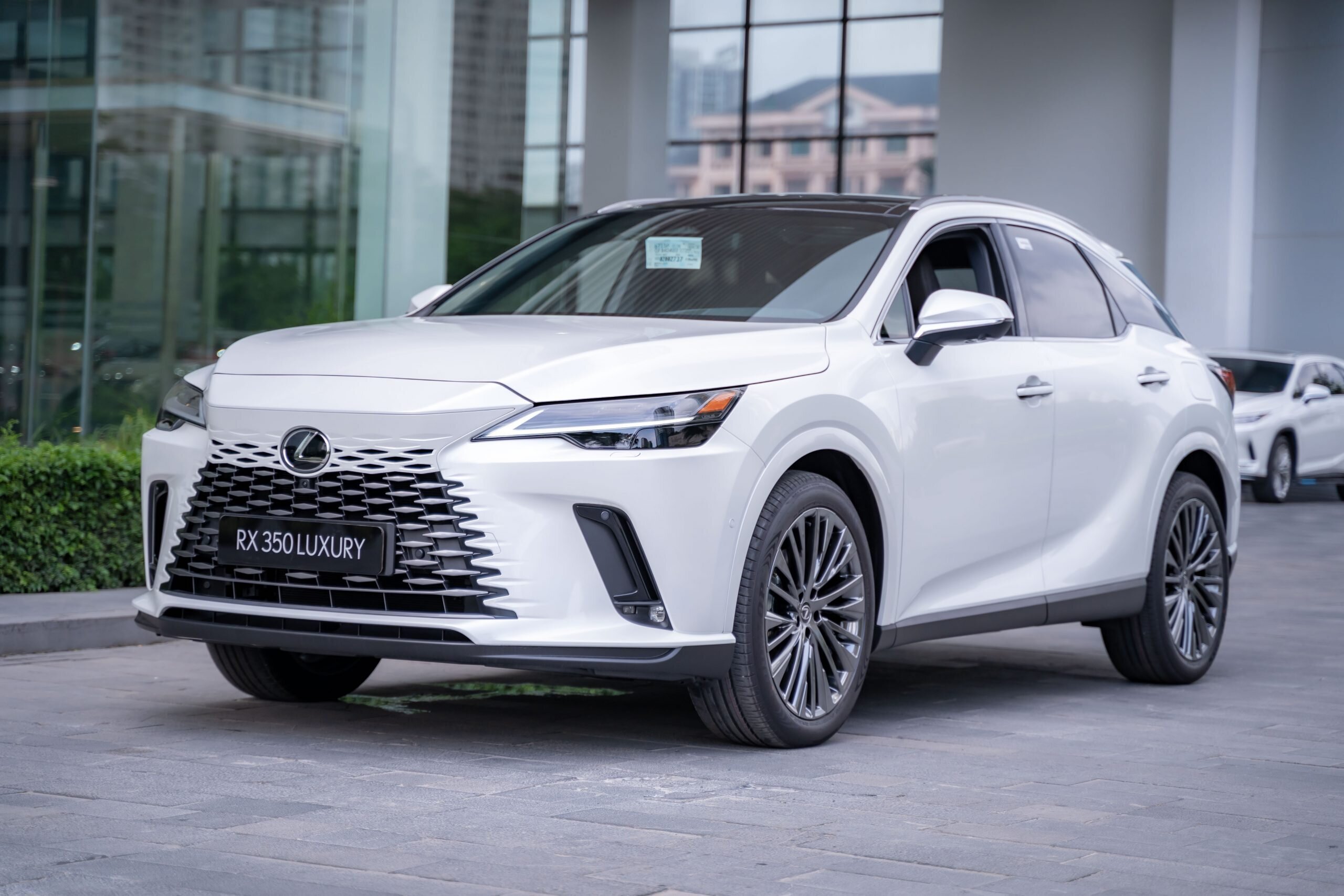 Lexus RX 350 Luxury có ghế ngồi bọc da cao cấp, có tính năng chỉnh điện, sưởi và làm mát. (Ảnh: Lexus)