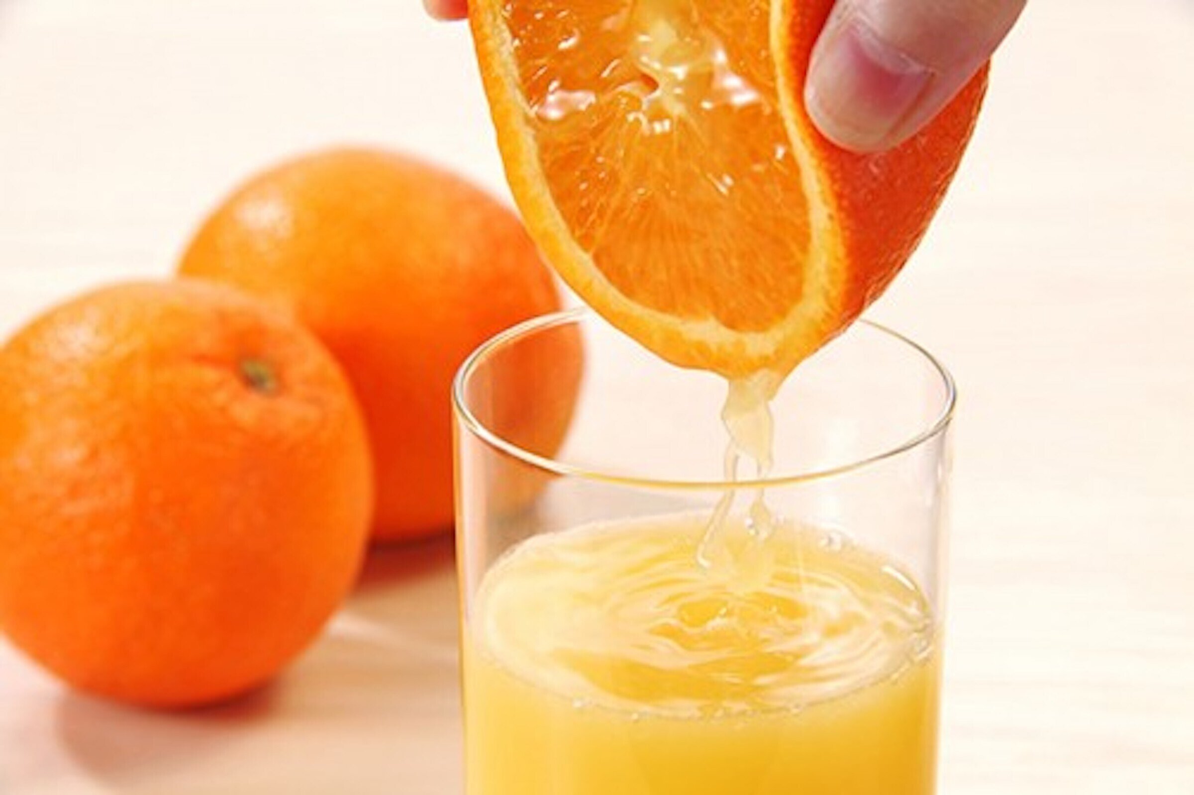 Thời điểm không nên uống nước cam