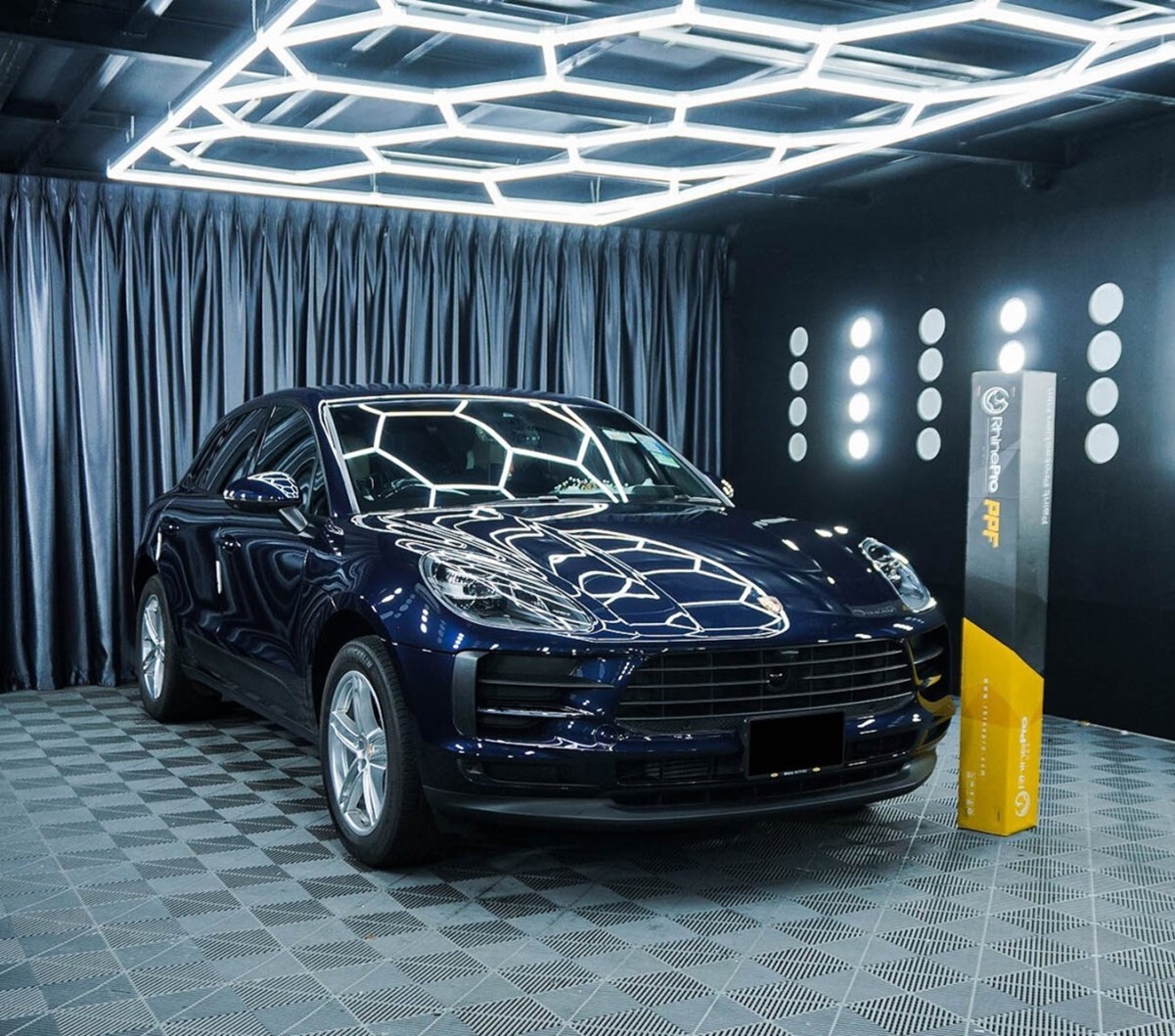 Xe sau khi thi công phim bảo vệ sơn xe (PPF) của RhinePro. (Ảnh: RhinePro Việt Nam)