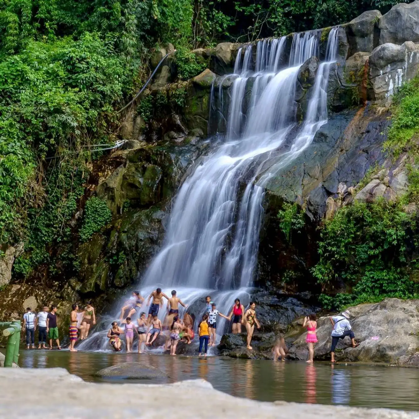 Mùa Hè đầy sôi động tại khu du lịch Thác Đa.