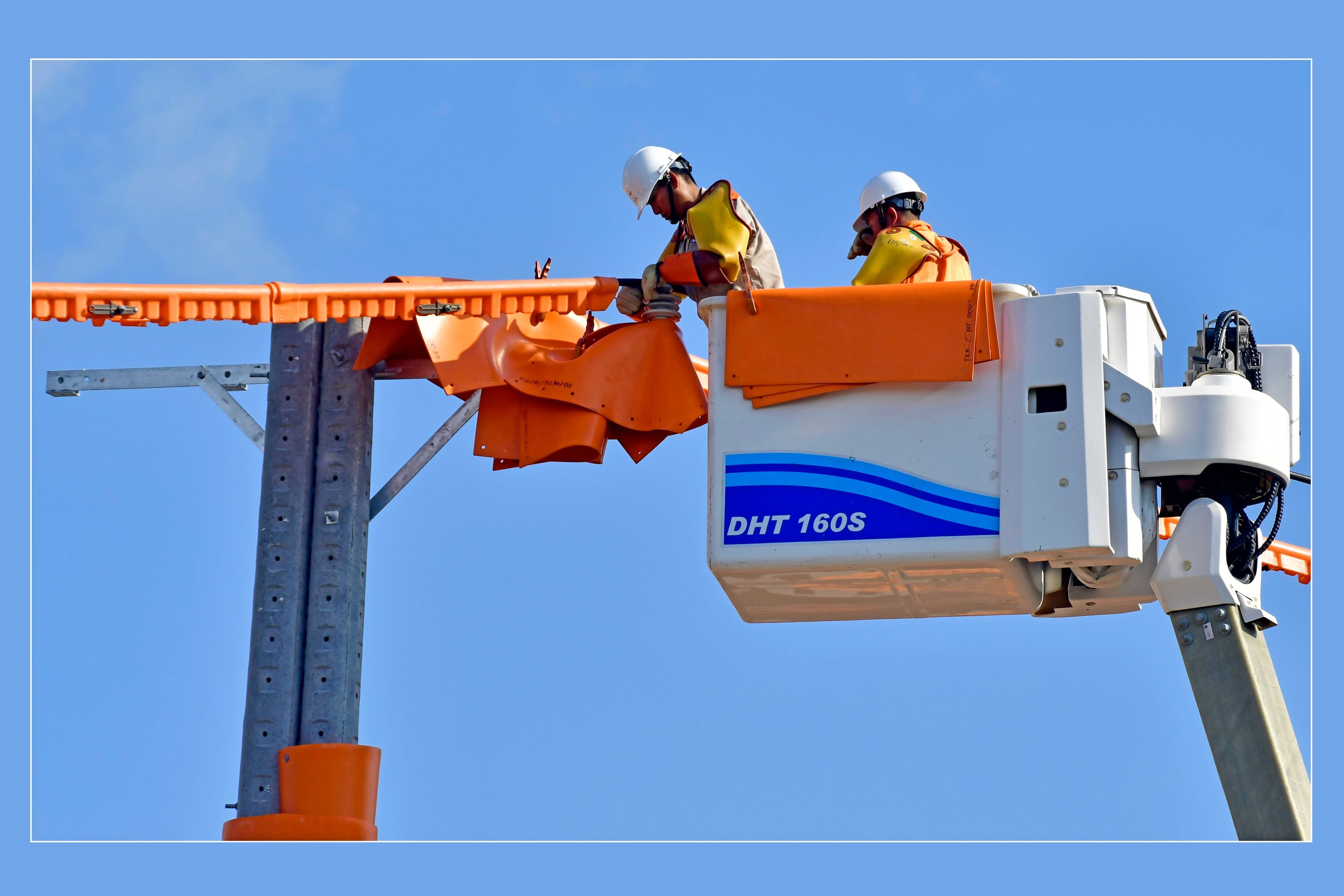 EVNSPC tập trung đảm bảo nguồn điện dịp Quốc khánh 2/9 - 4