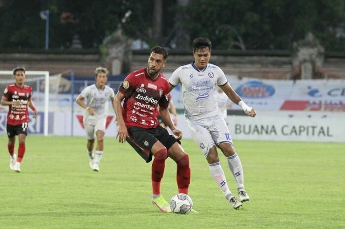 Bali United chạm trán Arema FC tại VĐQG Indonesia