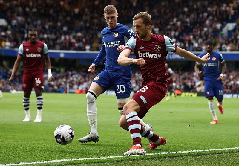 West Ham chạm trán Chelsea tại Premier League.