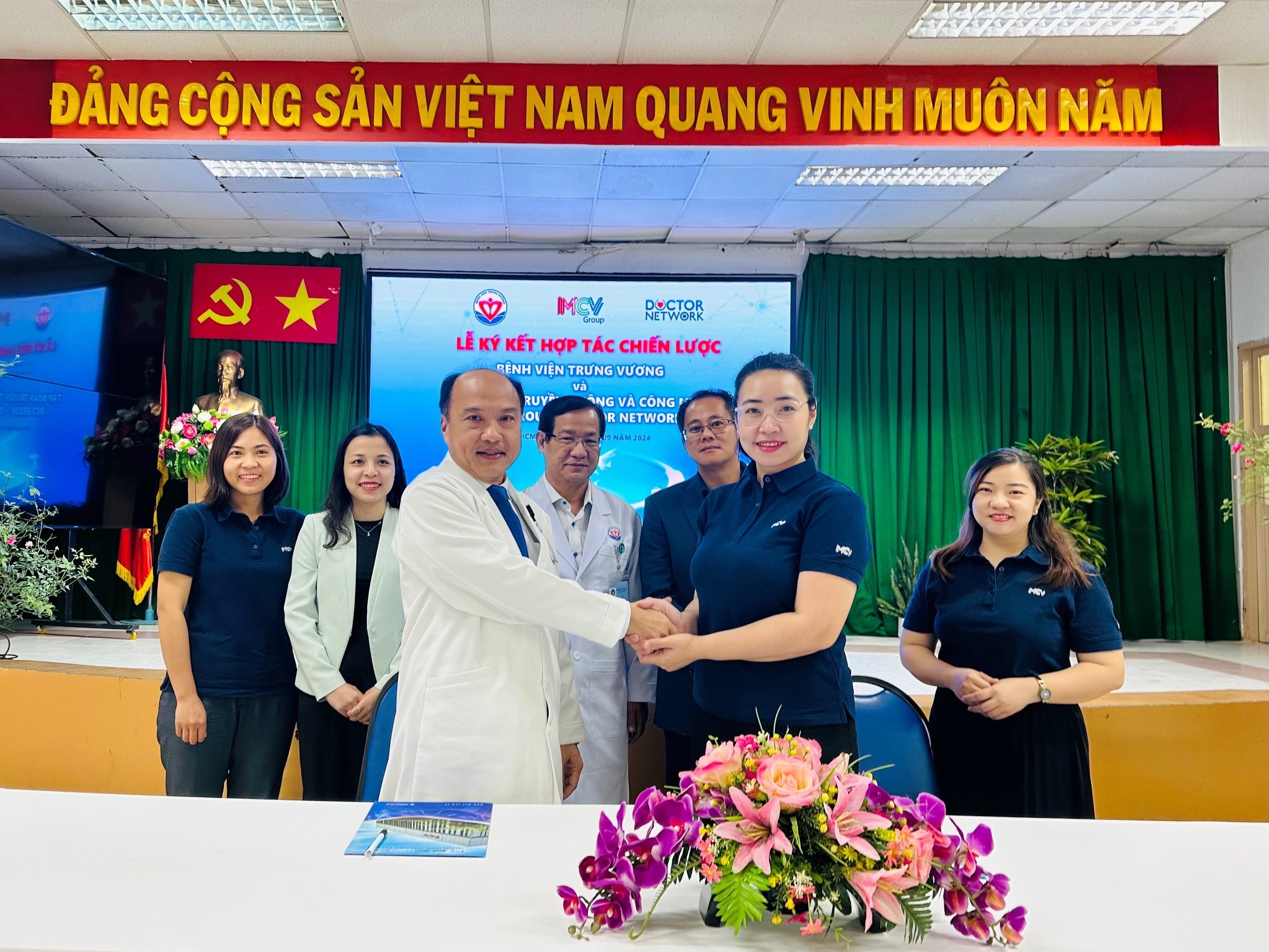 Bệnh viện Trưng Vương ký kết hợp tác chiến lược cùng MCV Group & Doctor Network  - 1