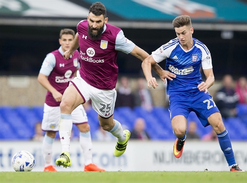 Ipswich Town chạm trán Aston Villa tại Premier League