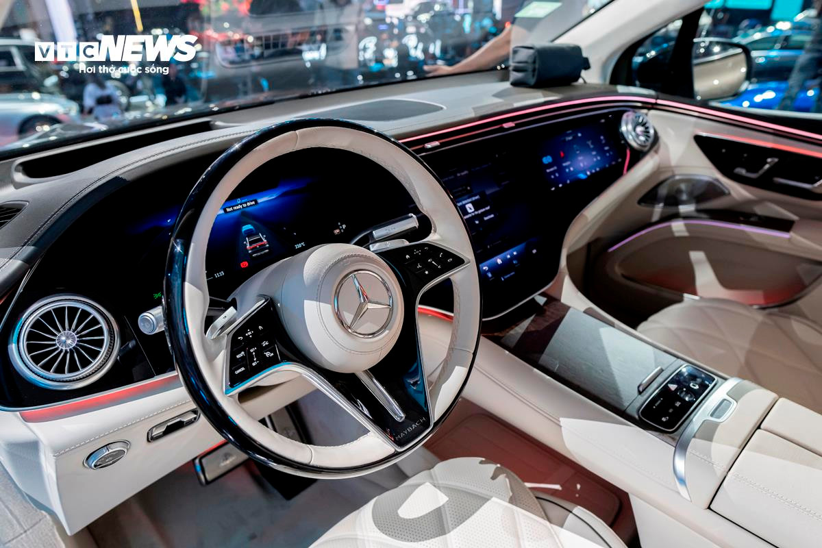 Không gian đậm chất xa hoa bên trong Mercedes-Maybach EQS 680.