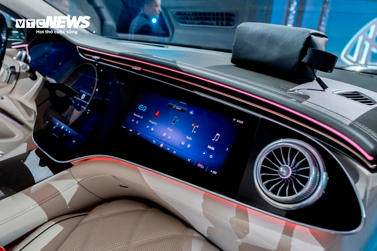 Màn hình MBUX Hyperscreen của Mercedes-Maybach EQS 680.